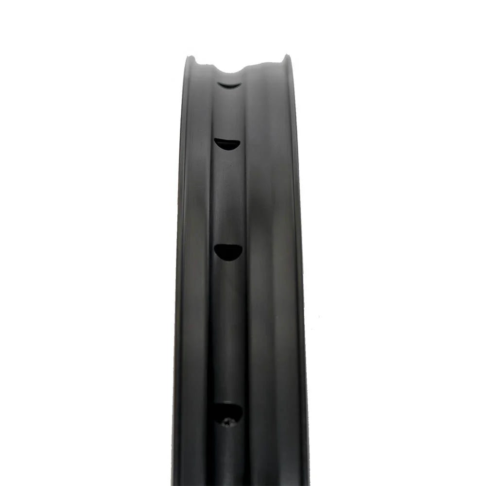 Aros Stans Notube Flow Crest MK4 TBR 29" 28H