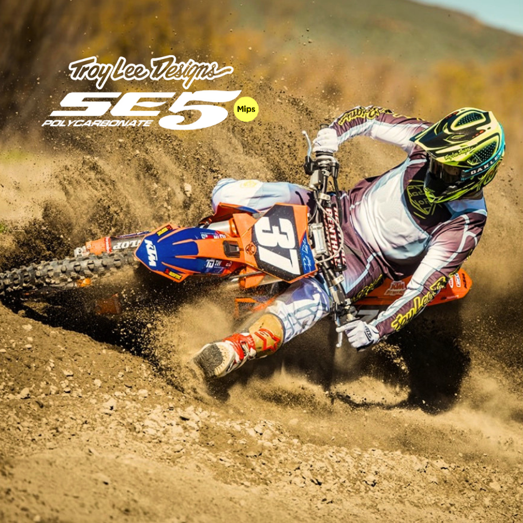 Cascos Troy Lee Designs SE5 de Policarbonato The Line Moto 2026
