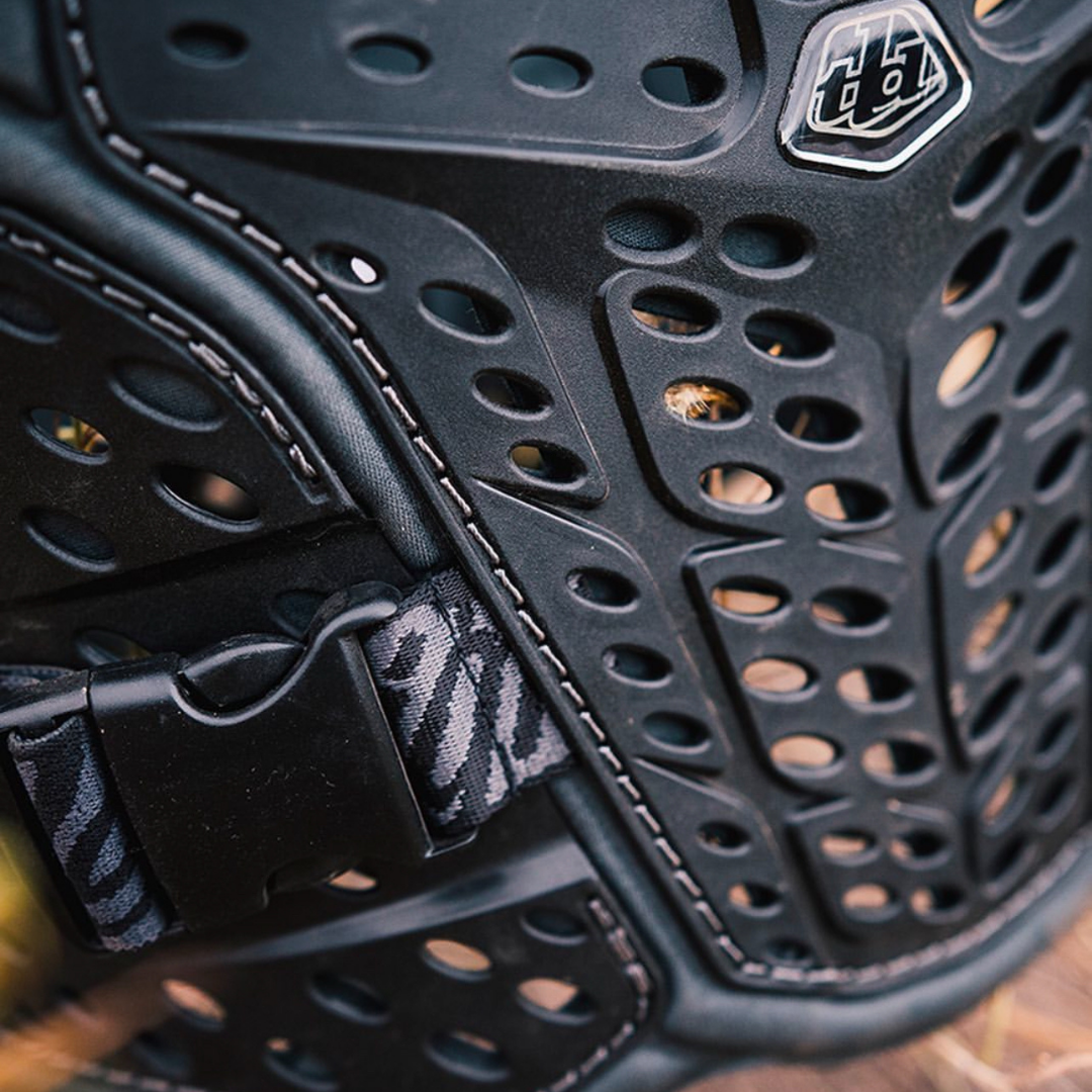 Pechera Troy Lee Designs Rockfight Normales BLK